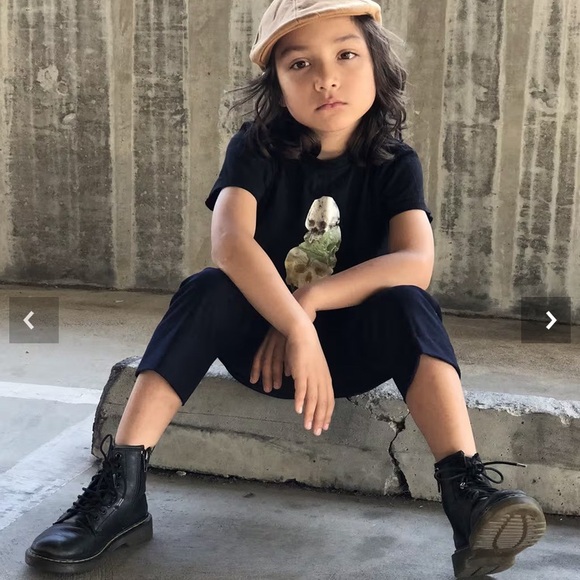 Dr. Martens black zip up combat boot big girl size 1 - Picture 9 of 9